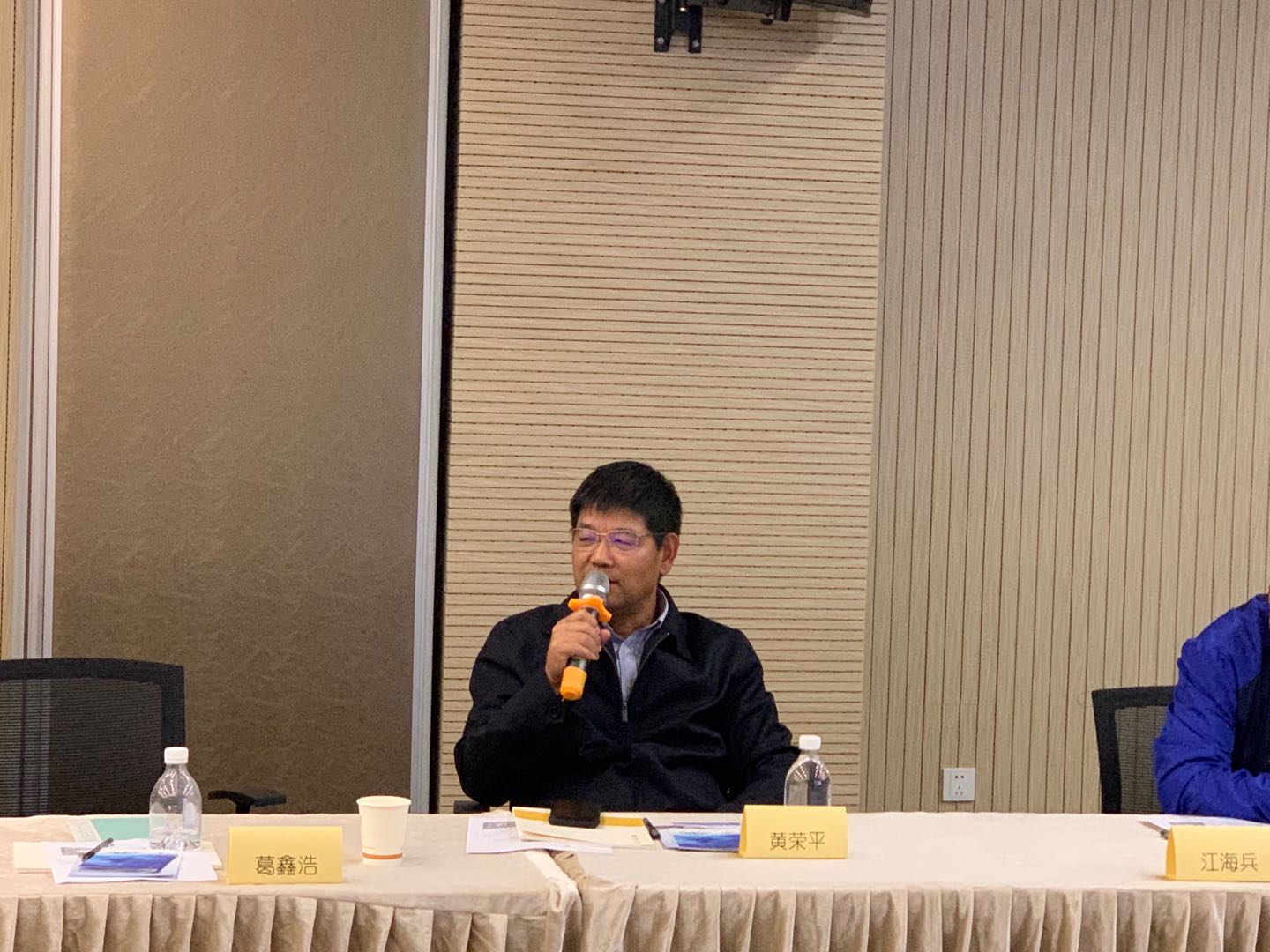 微信图片_2020103010494319.jpg